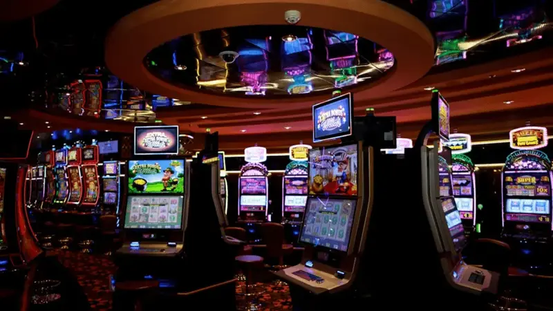 Looking to Explore the Online World of Live Casinos